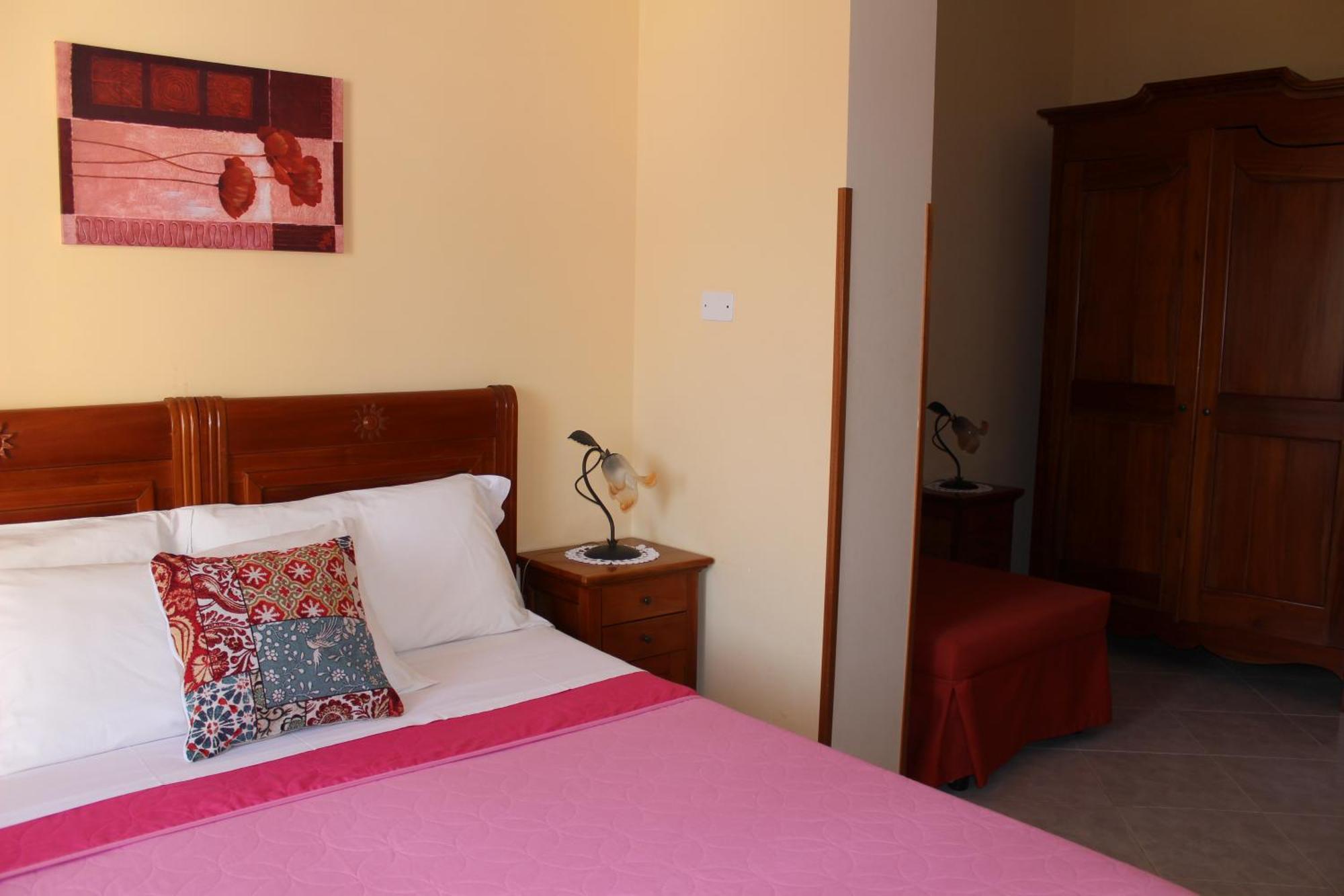 Raggio Di Sole Bed & Breakfast Macari Eksteriør bilde